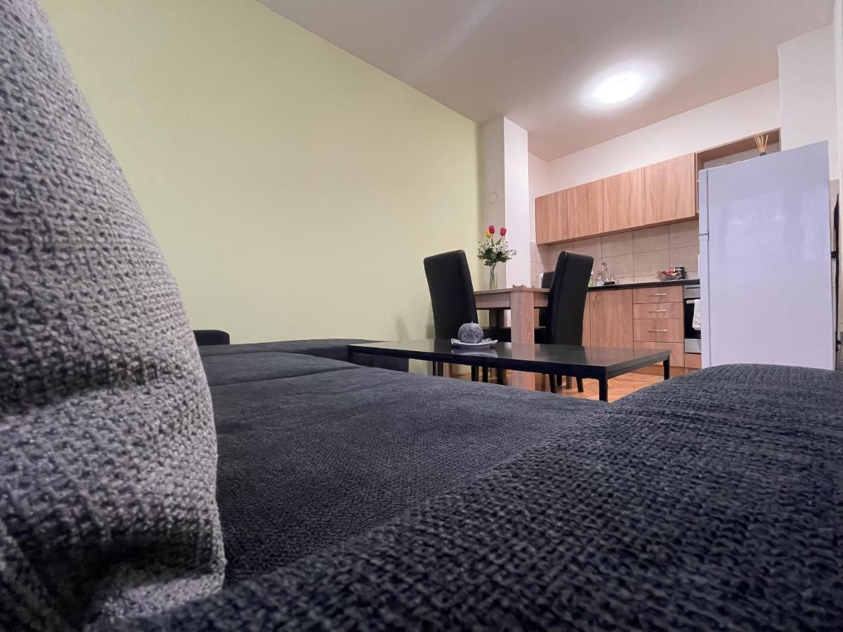 Apartman Central Bijeljina Esterno foto